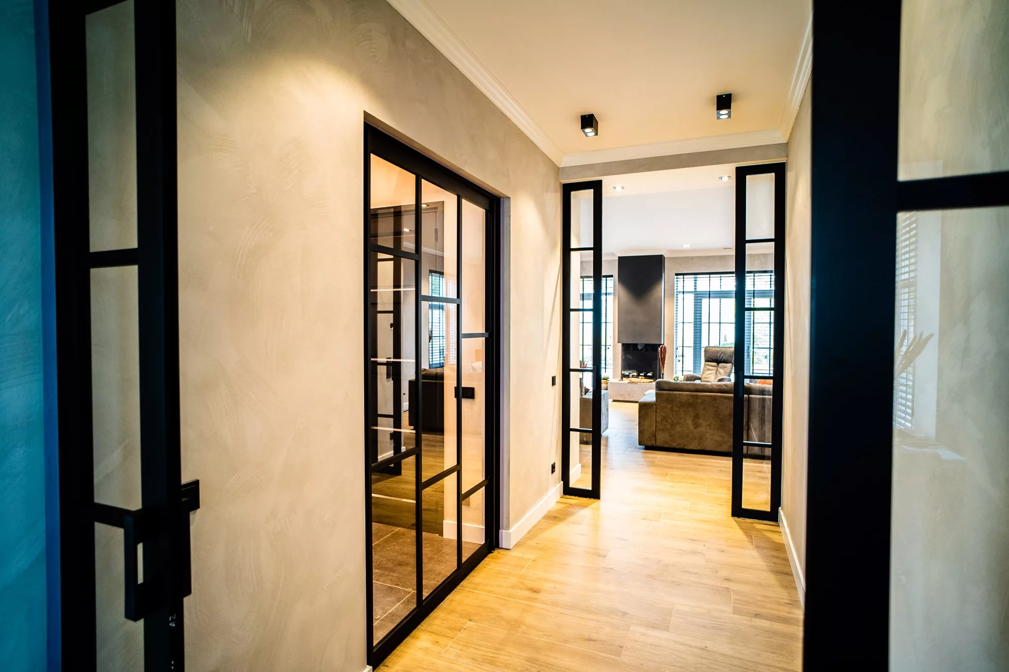 Deurenspecialist Maree Steel Look Anyway Doors Vrijstaand Woning Maassluis DSC00938