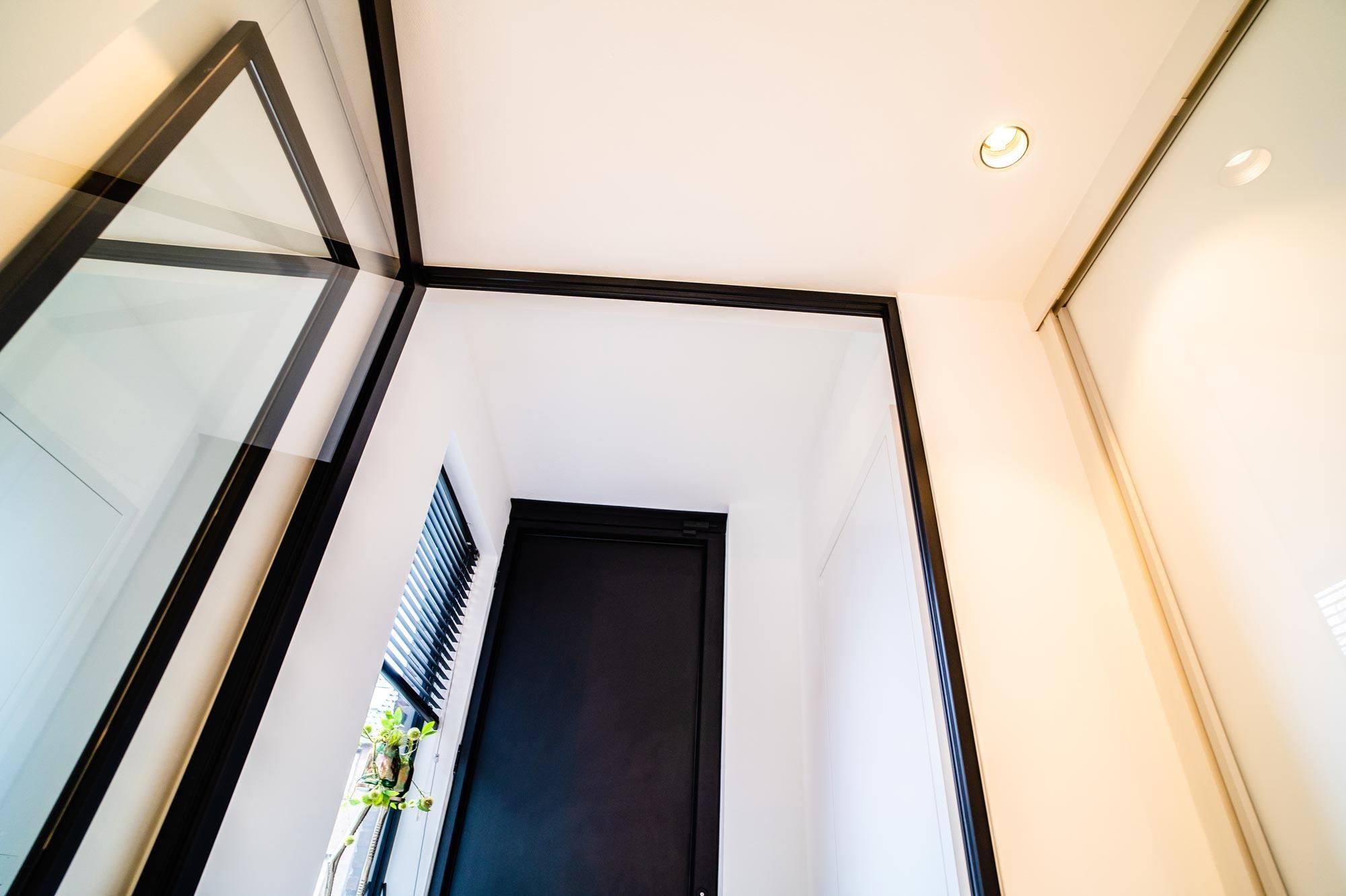 Deurenspecialist Simon Maree Steel Look Taatsdeur Plafondhoge Leiden Waardeiland Anyway DoorsDSC02111