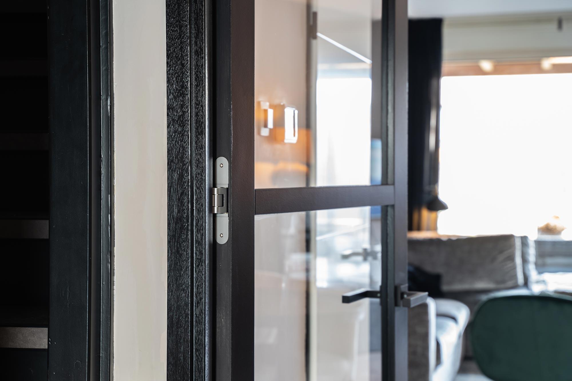 Deurenspecialist Simon Maree Steel Look Deur Stalen Deur Opdek Deur Van Vianen Deur Plafondhoog DSC02394 2