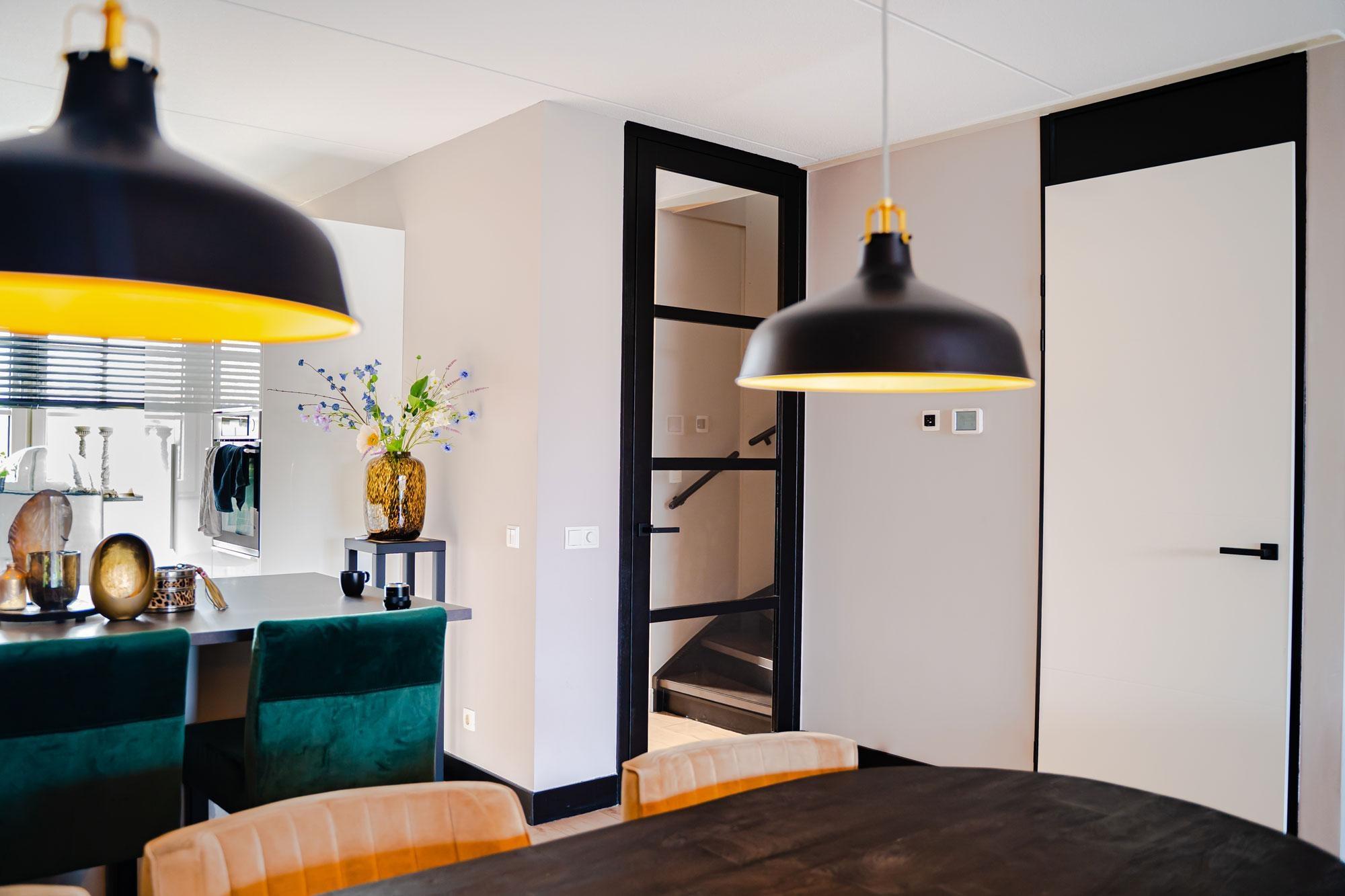 Urenspecialist simon maree steel look deur stalen deur opdek deur Van Vianen deur plafondhoog DSC02433