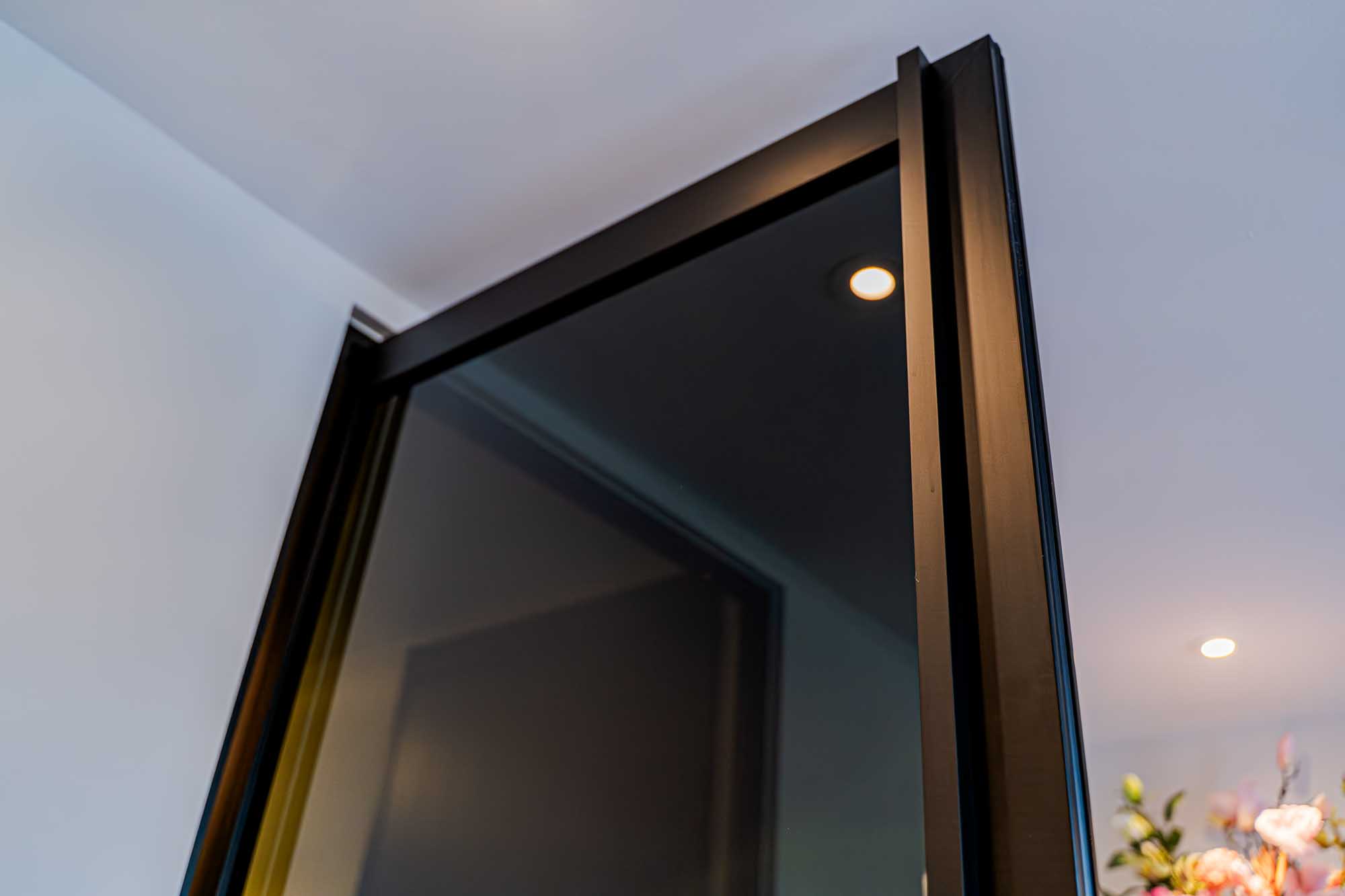 Anywaydoors Aluminium Taatsdeur Zwart Geanodiseerd Kamerhoog 745 Simon Maree Deurenspecialist DSC06038 Enhanced NR
