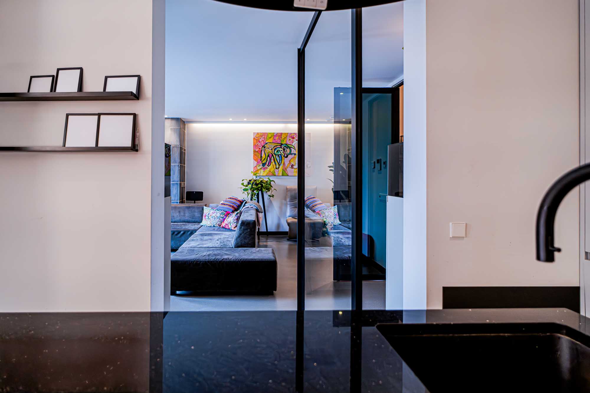 Anywaydoors Aluminium Taatsdeur Zwart Geanodiseerd Kamerhoog 745 Simon Maree Deurenspecialist DSC06040 Enhanced NR Edit