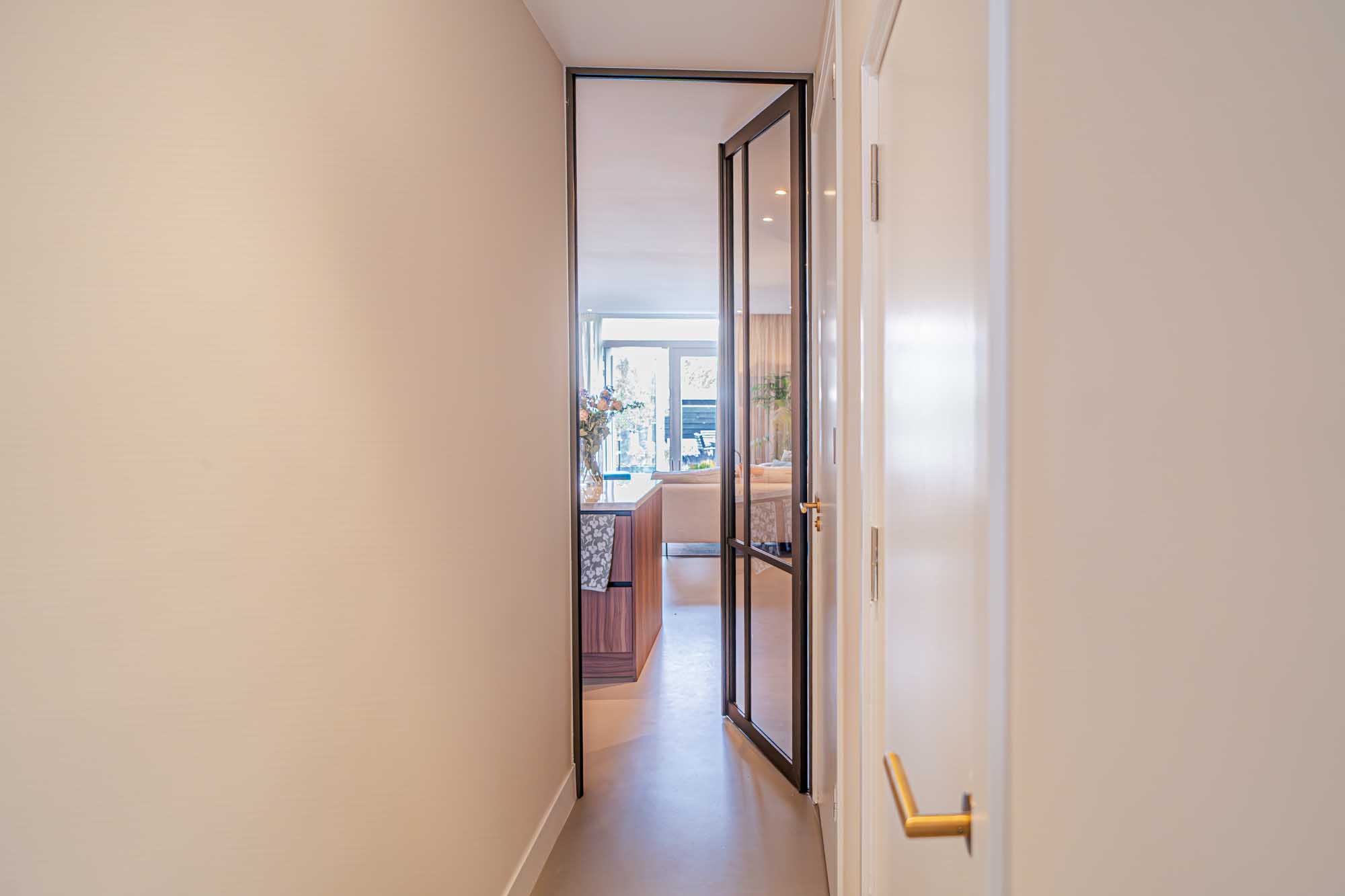 Anywaydoors Aluminium Taatsdeur Brons Geanodiseerd Kamerhoog 746 Simon Maree Deurenspecialist DSC06115 Enhanced NR