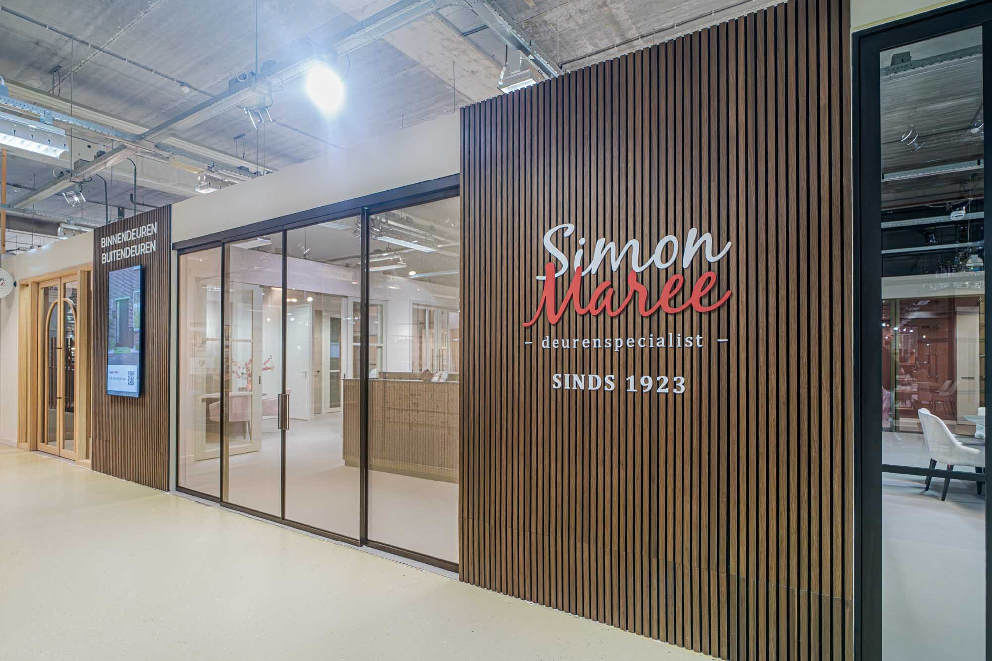 Showroom Baarn Simon Maree Deurenspecialist DSC07949 Enhanced NR