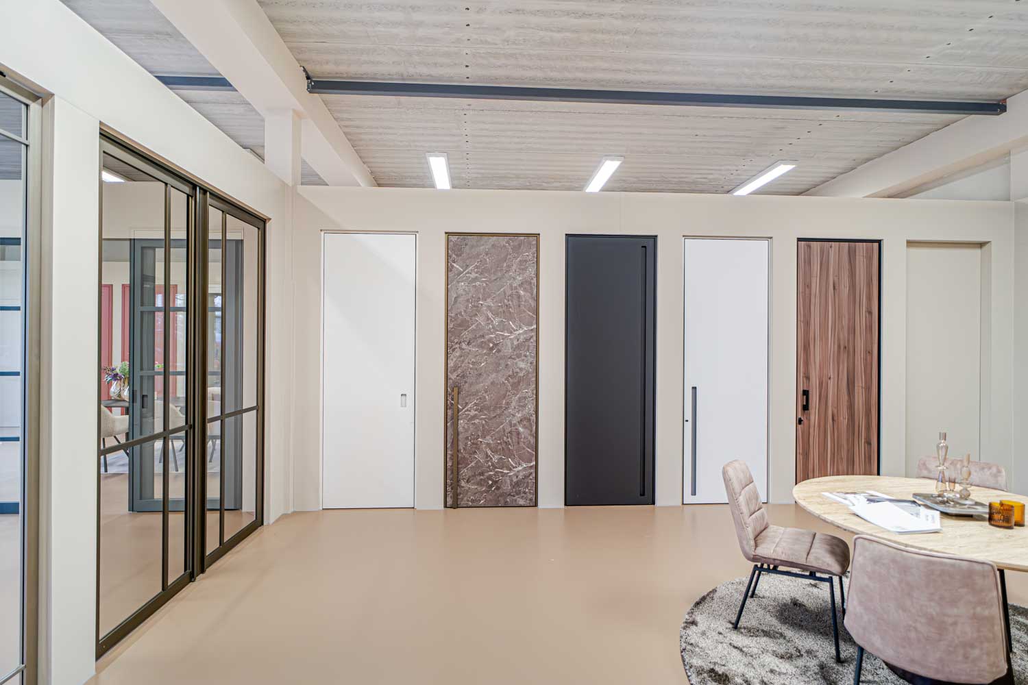 Showroom Tilburg Simon Maree Deurenspecialist DSC05932 Enhanced NR