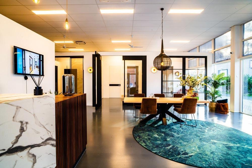 Recruitment Deurenspecialist Maree Showroom Almere DSC01373