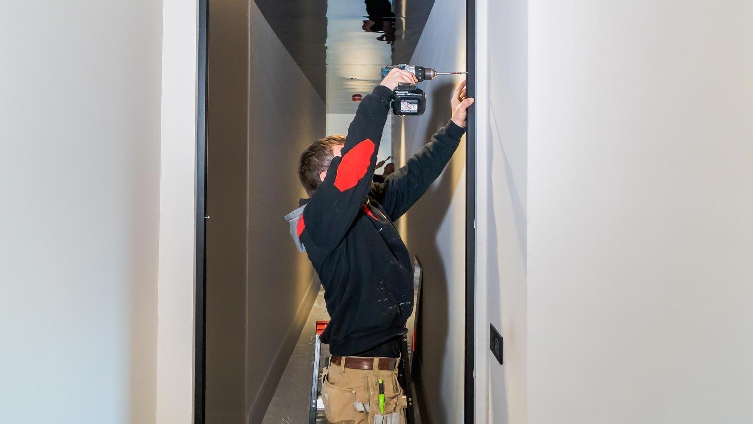 Deurenspecialist Simon Maree Timmerman2 Vacature Web