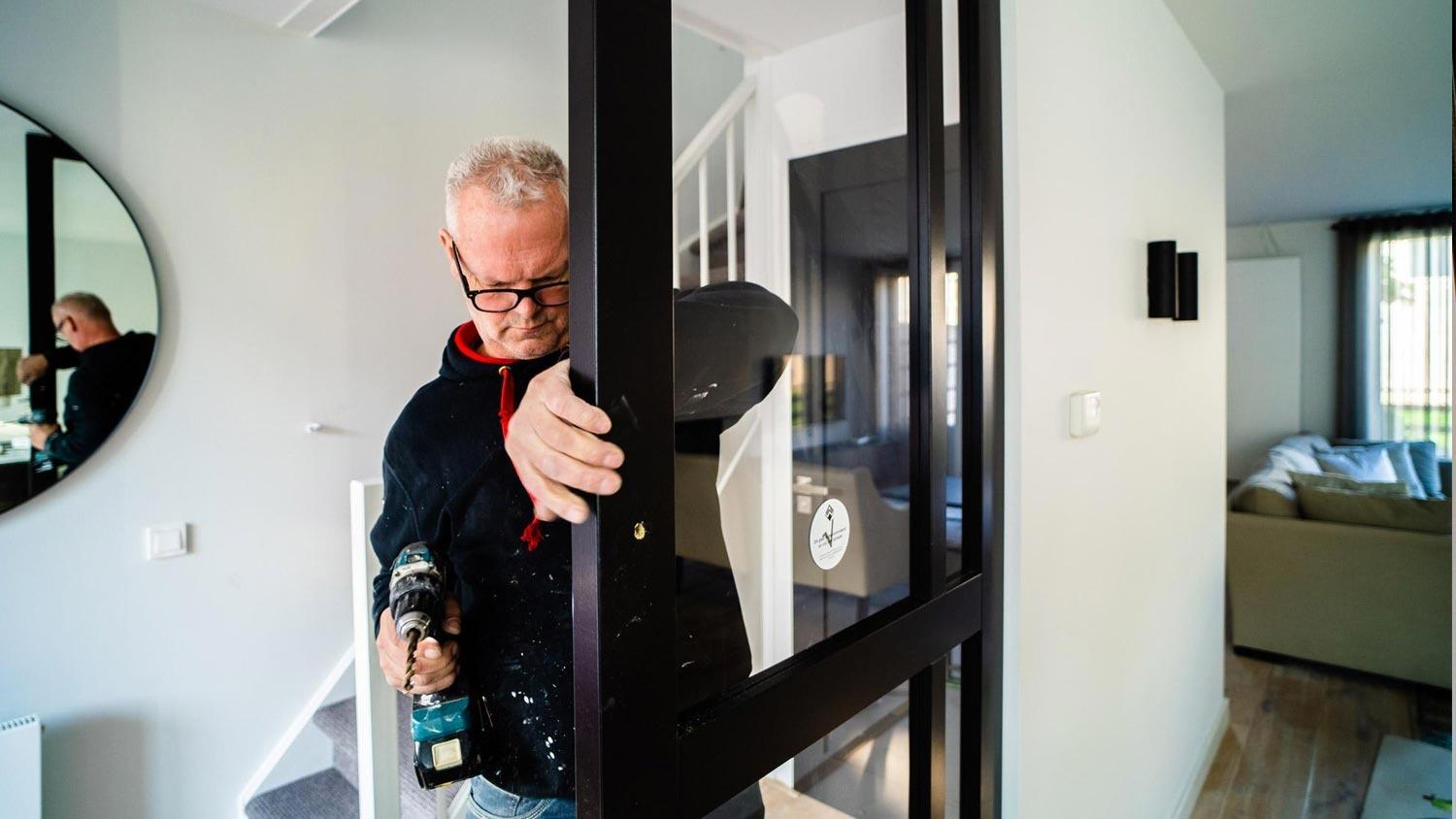 Deurenspecialist Simon Maree Timmerman4 Vacature Web